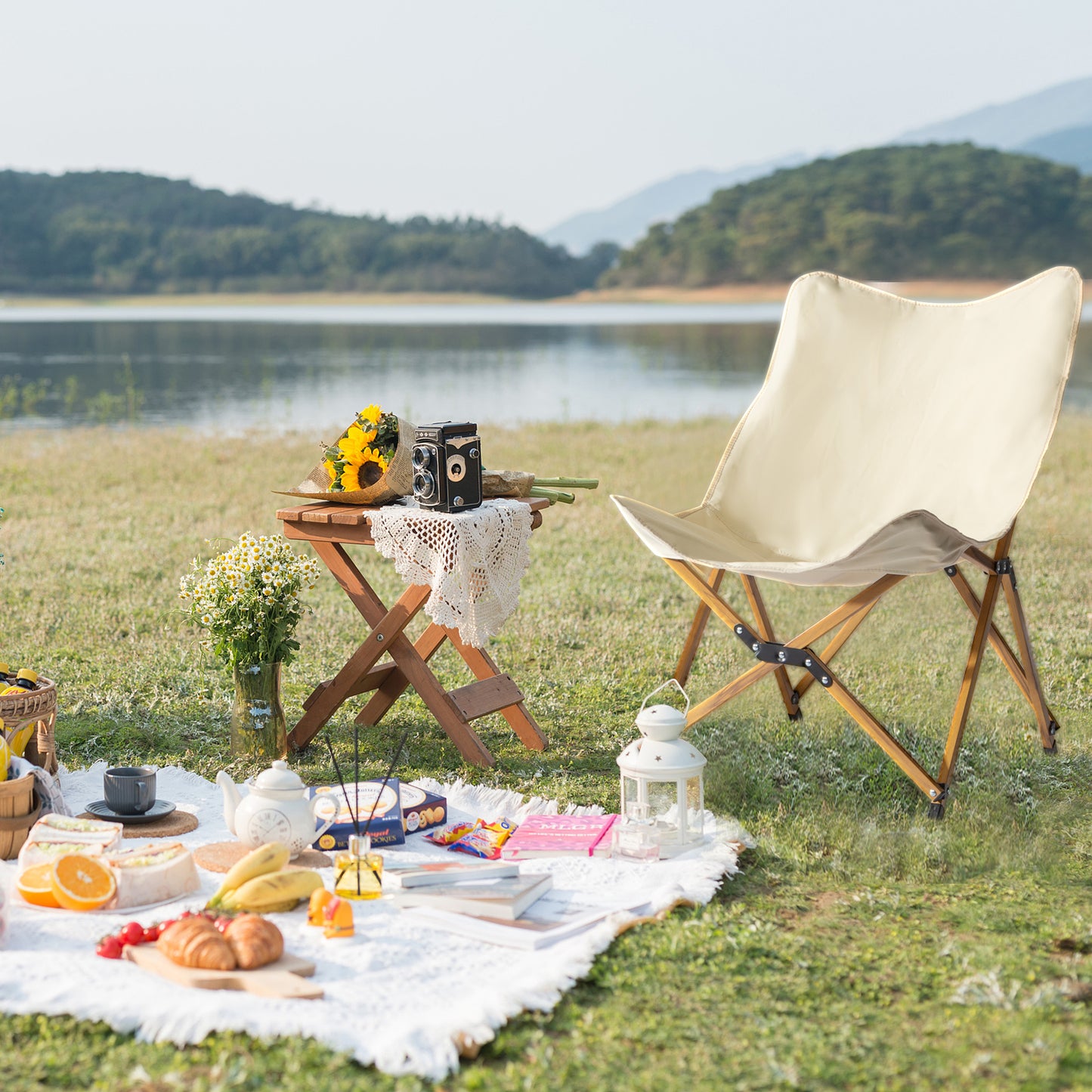 Enjoy Outdoor Gatherings: Lightweight Folding Picnic Chair (Khaki) at a Picnic